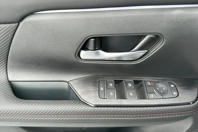 2025 Nissan Kicks SR Intelligent AWD