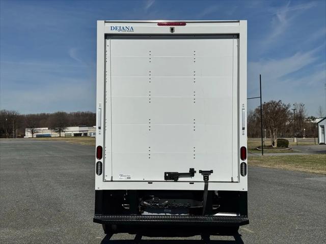 2025 Ford E-350 Cutaway E-Series Cutaway