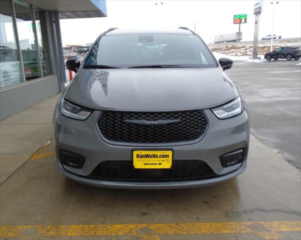 2023 Chrysler Pacifica Limited AWD