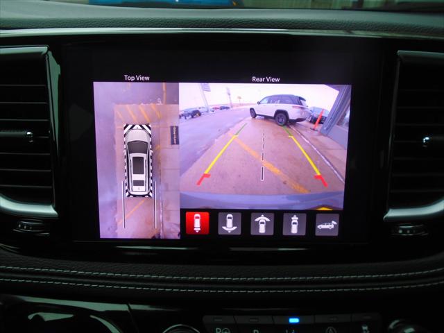 2023 Chrysler Pacifica Limited AWD