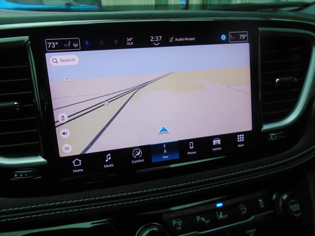 2023 Chrysler Pacifica Limited AWD