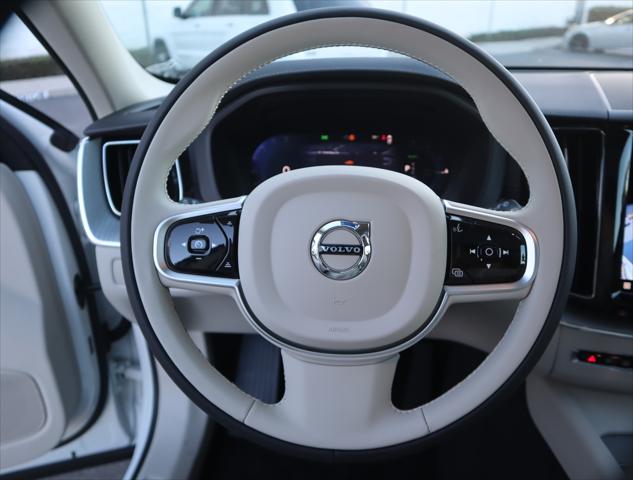 2025 Volvo XC60 Plug-In Hybrid T8 Ultra