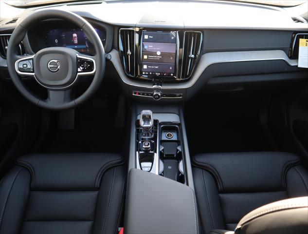 2025 Volvo XC60 Plug-In Hybrid T8 Ultra