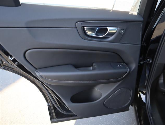 2025 Volvo XC60 Plug-In Hybrid T8 Ultra