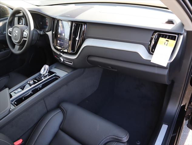 2025 Volvo XC60 Plug-In Hybrid T8 Ultra