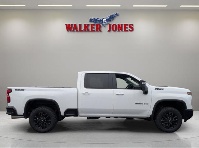 2025 Chevrolet Silverado 2500HD 4WD Crew Cab Standard Bed LT