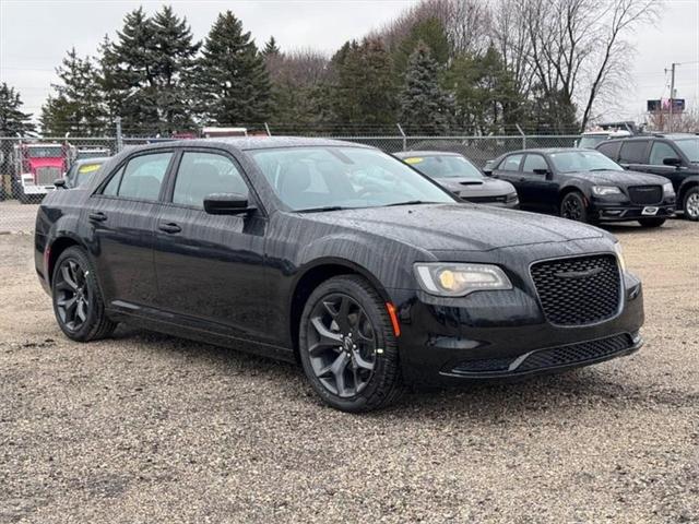 2023 Chrysler 300 Touring