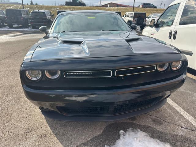 2016 Dodge Challenger SXT Plus