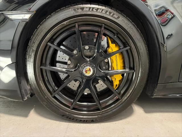 2017 Porsche 911 Turbo S