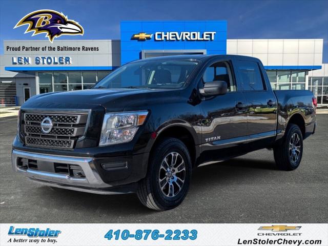 2022 Nissan TITAN Crew Cab SV 4x4