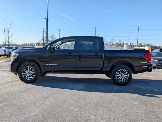 2022 Nissan TITAN Crew Cab SV 4x4