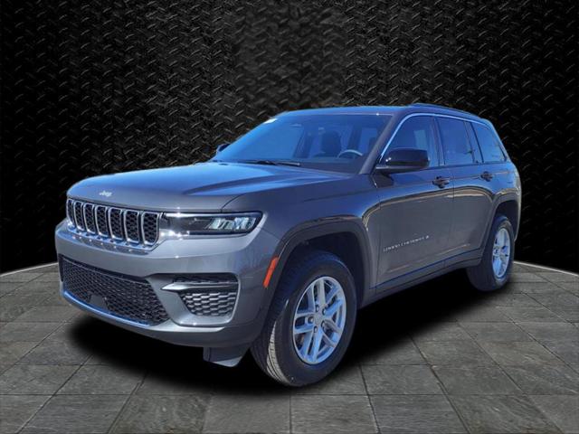 2025 Jeep Grand Cherokee GRAND CHEROKEE LAREDO X 4X2