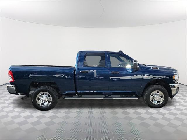2024 RAM 2500 Tradesman Crew Cab 4x4 64 Box