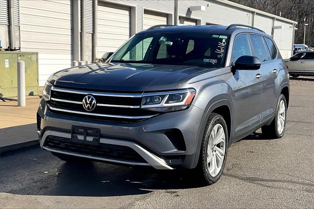 Used 2022 Volkswagen Atlas SE w/Tech with VIN 1V2HR2CAXNC543871 for sale in Olive Branch, MS