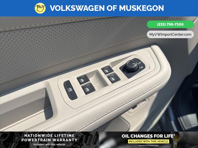 2025 Volkswagen Atlas 2.0T SEL Premium R-Line