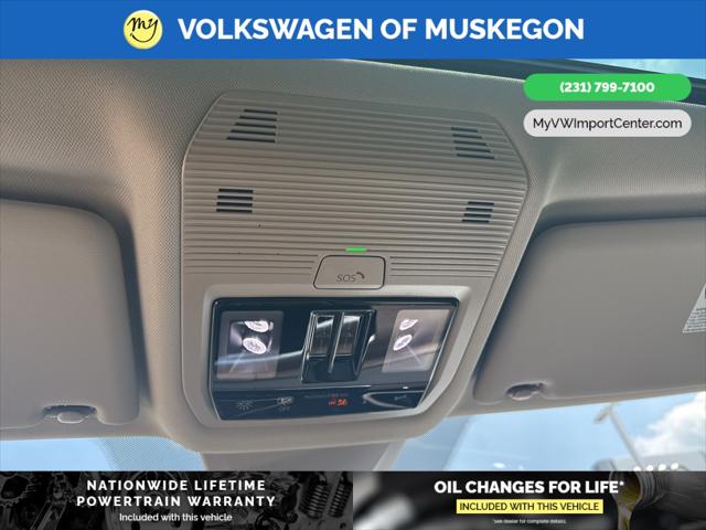 2025 Volkswagen Atlas 2.0T SEL Premium R-Line