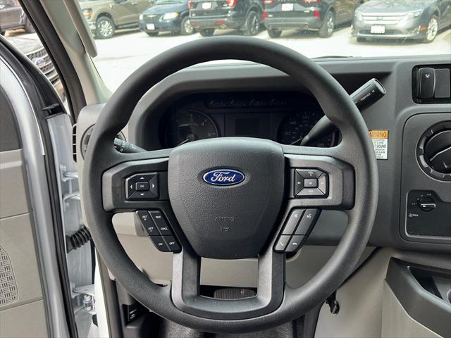 2025 Ford E-350 Cutaway Base