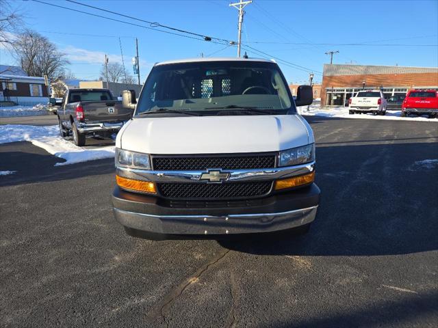 2022 Chevrolet Express Cargo RWD 2500 Regular Wheelbase WT 2022 Chevrolet Express Cargo RWD 2500 Regular Wheelbase WT