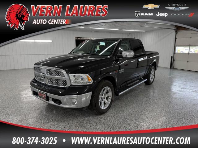 2018 RAM 1500 Laramie Crew Cab 4x4 57 Box