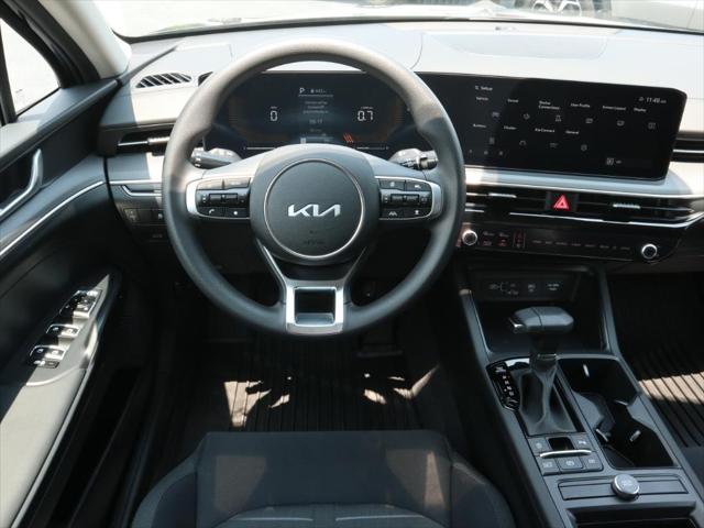 2025 Kia K5 LXS