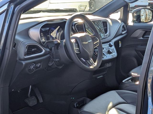 2025 Chrysler Pacifica PACIFICA SELECT