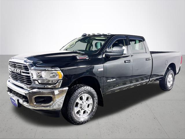 2020 RAM 3500 Big Horn Crew Cab 4x4 8 Box