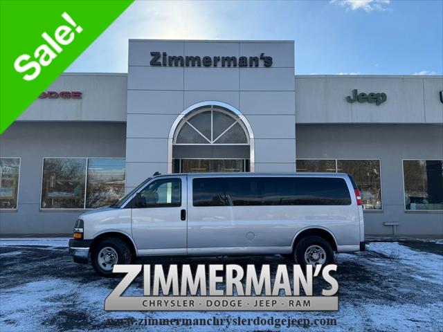 2017 Chevrolet Express 3500 LT