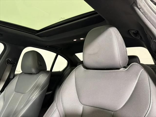 2024 BMW 3 Series 330i Sedan