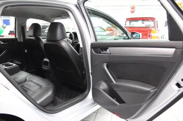 2015 Volkswagen Passat 1.8T Wolfsburg Edition