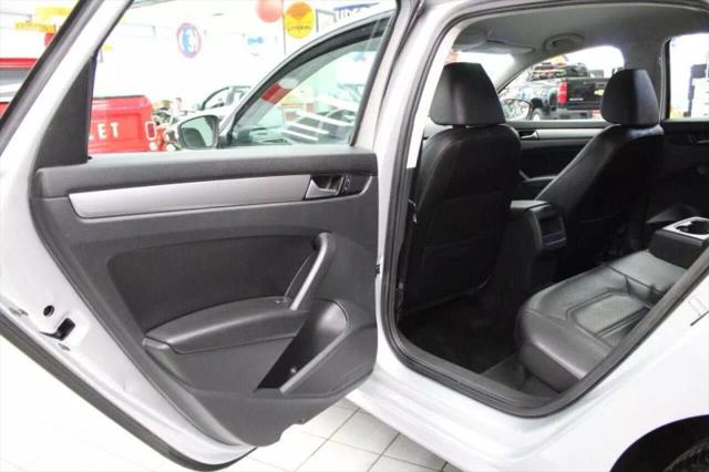 2015 Volkswagen Passat 1.8T Wolfsburg Edition