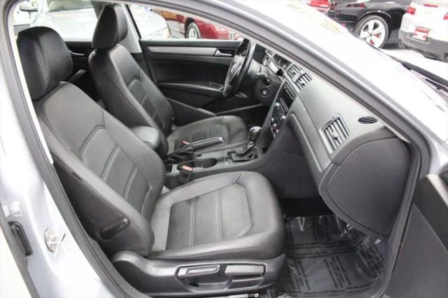 2015 Volkswagen Passat 1.8T Wolfsburg Edition