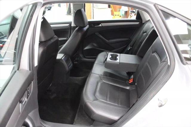 2015 Volkswagen Passat 1.8T Wolfsburg Edition