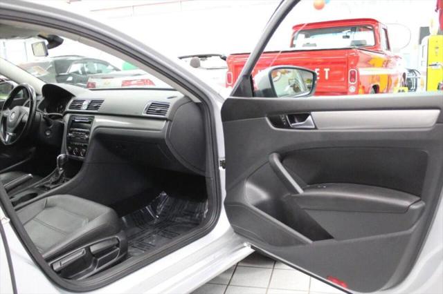 2015 Volkswagen Passat 1.8T Wolfsburg Edition
