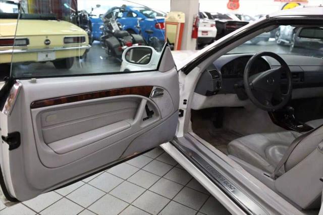 2001 Mercedes-Benz 500 SL 500 Roadster 2D