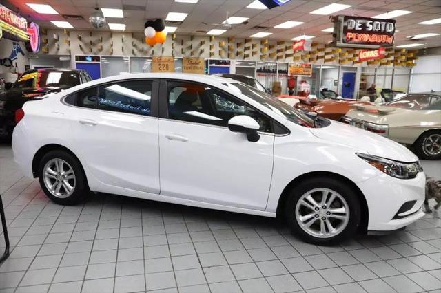 2017 Chevrolet Cruze LT Auto