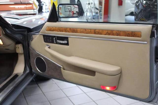 1993 Jaguar XJS XJS Convertible 2D
