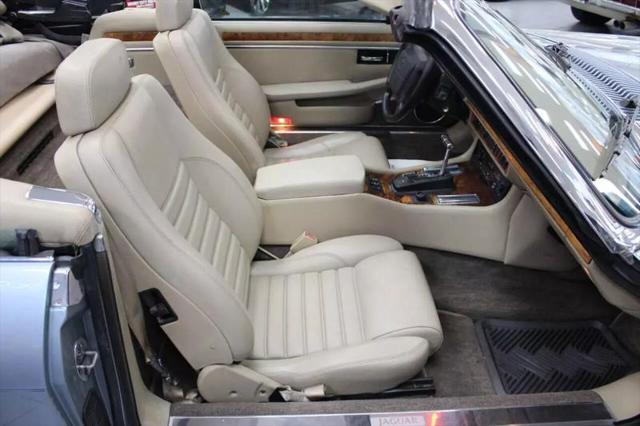 1993 Jaguar XJS XJS Convertible 2D