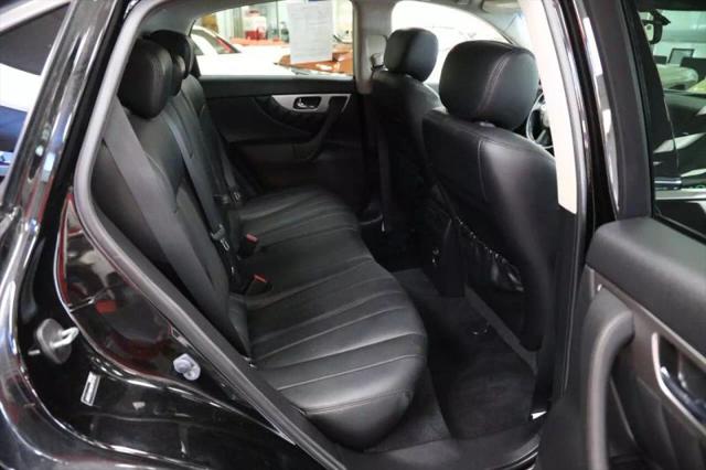 2016 INFINITI QX70 3.7 Sport Utility 4D