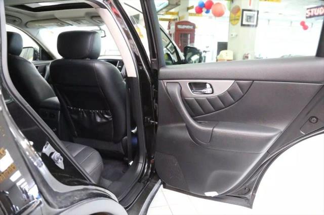 2016 INFINITI QX70 3.7 Sport Utility 4D