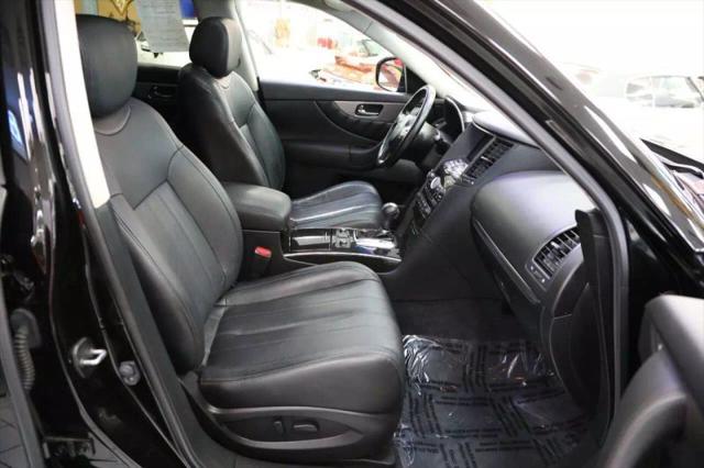 2016 INFINITI QX70 3.7 Sport Utility 4D