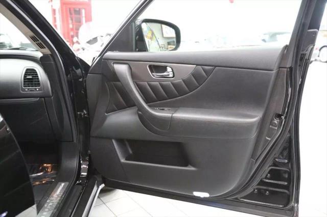 2016 INFINITI QX70 3.7 Sport Utility 4D