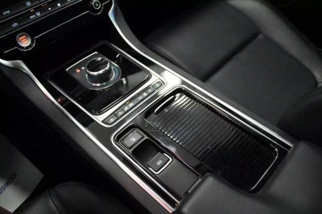 2019 Jaguar XE 25t