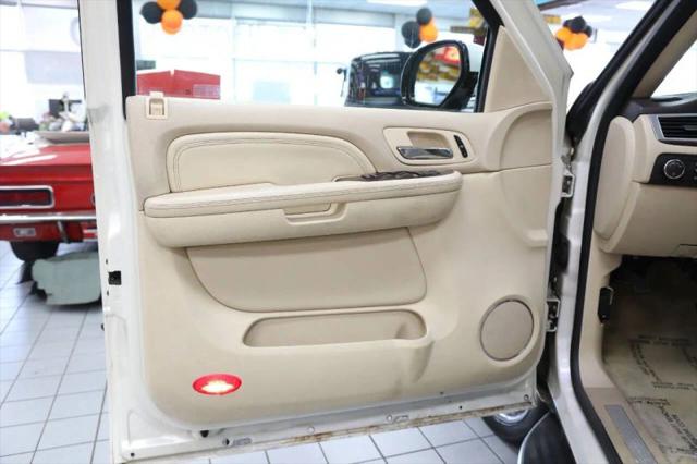 2007 Cadillac Escalade Standard