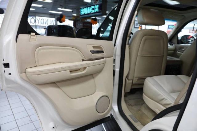 2007 Cadillac Escalade Standard