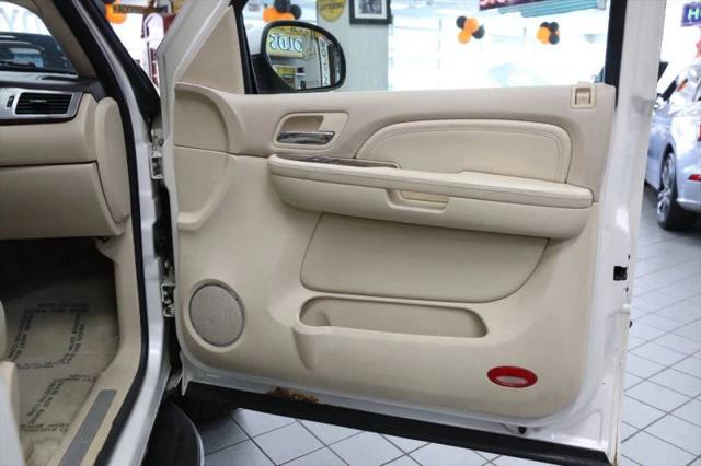 2007 Cadillac Escalade Standard