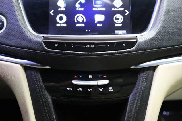 2018 Cadillac XT5 Standard