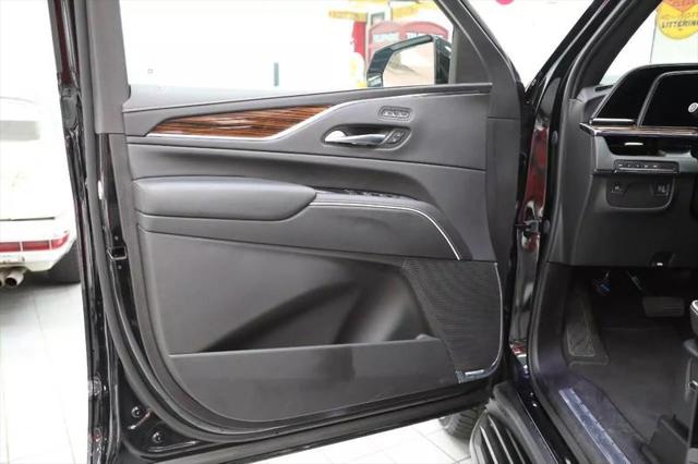 2023 Cadillac Escalade ESV 4WD Premium Luxury