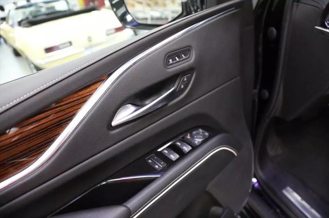2023 Cadillac Escalade ESV 4WD Premium Luxury