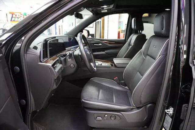 2023 Cadillac Escalade ESV 4WD Premium Luxury