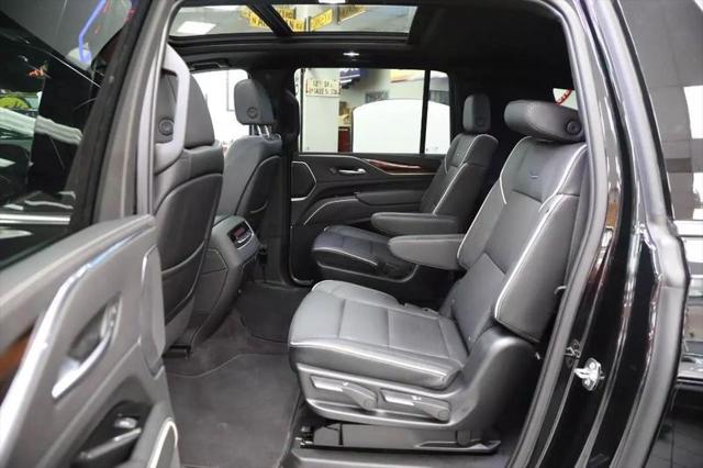 2023 Cadillac Escalade ESV 4WD Premium Luxury